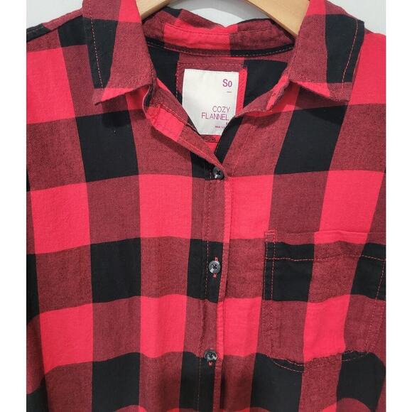 SO Juniors red black plaid long sleeve button-down cozy flannel - medium - Picture 4 of 9